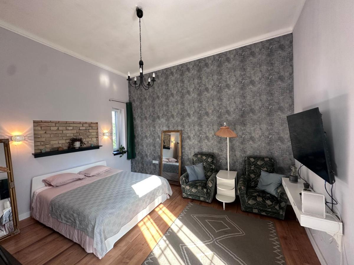 בודפשט Centrally Located Studio Near Keleti Palyaudvar מראה חיצוני תמונה